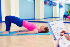 掌握第一个普拉提时间：评估您的客户 Mastering the first Pilates Hour: Assessing your client